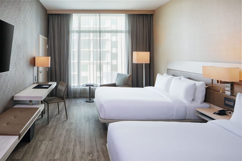 Premium bedding, in-room safe, desk, laptop workspace
