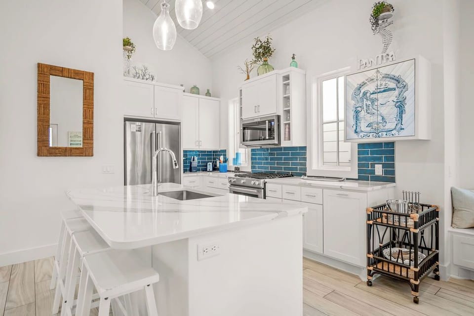 Kitchen, 2nd Floor