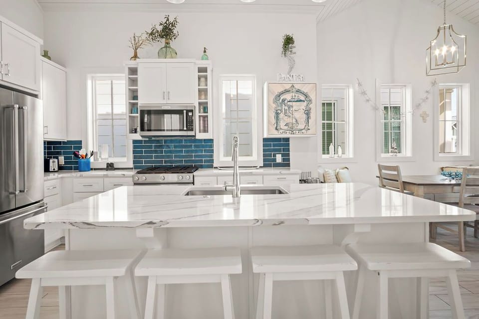 Kitchen, 2nd Floor