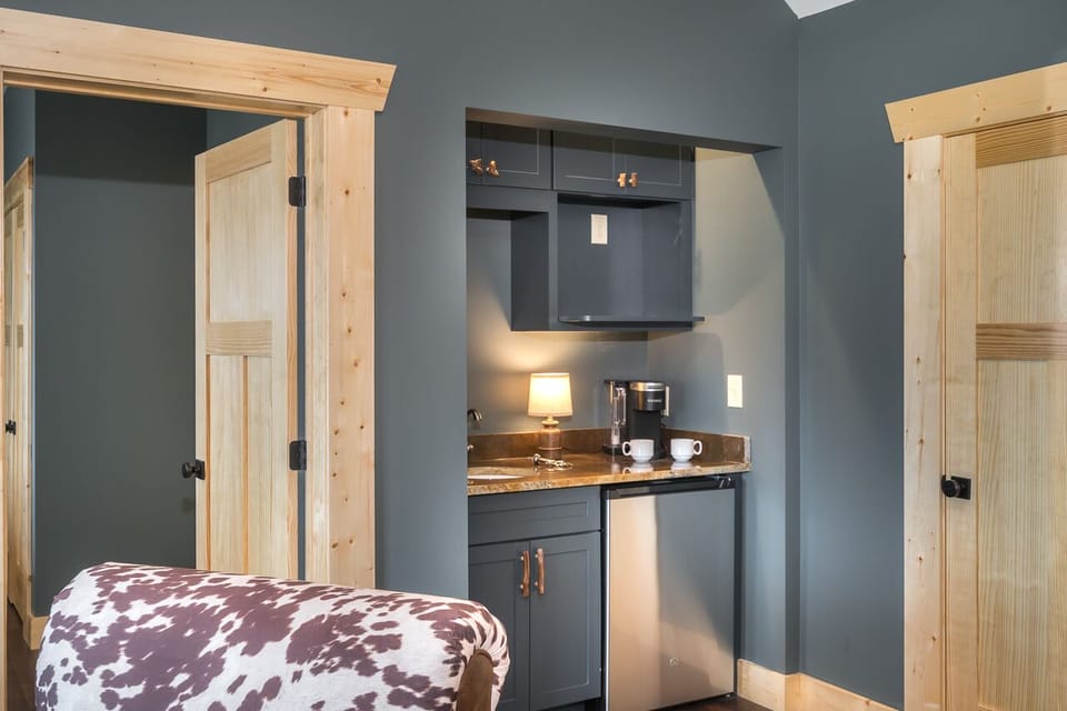 mini bar