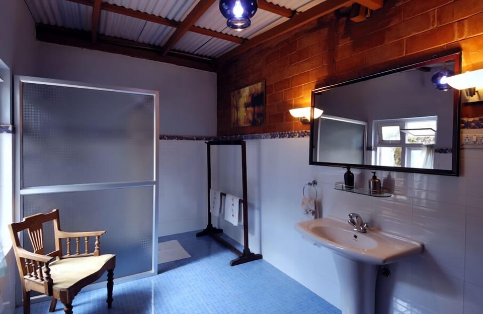 Suite | Bathroom | Towels