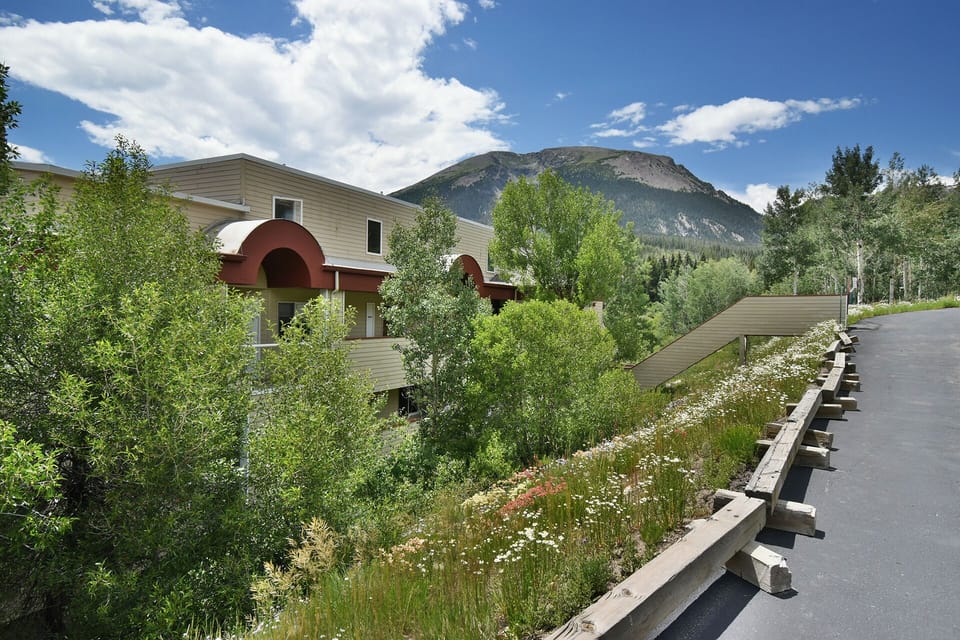 Summer Exterior - Summer Exterior