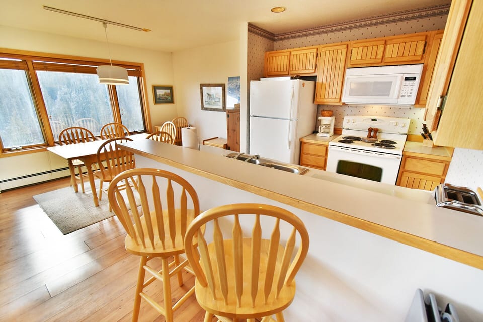 Kitchen Bar with 2 Seats - Kitchen Bar with 2 Seats