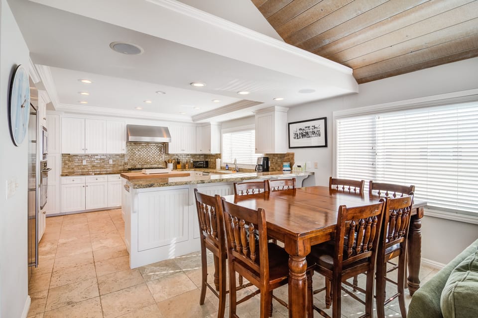 Dining area. 