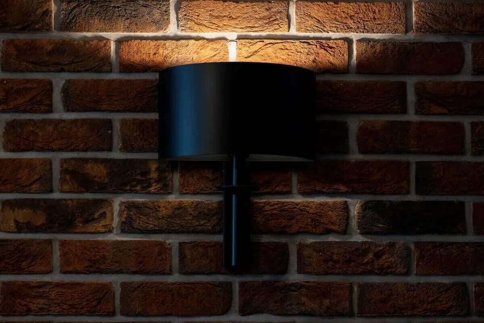 Decorative details in the apartment. 