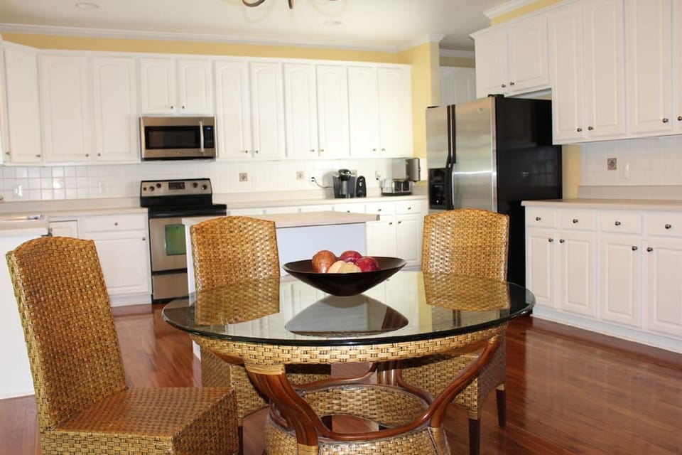 Breakfast Nook