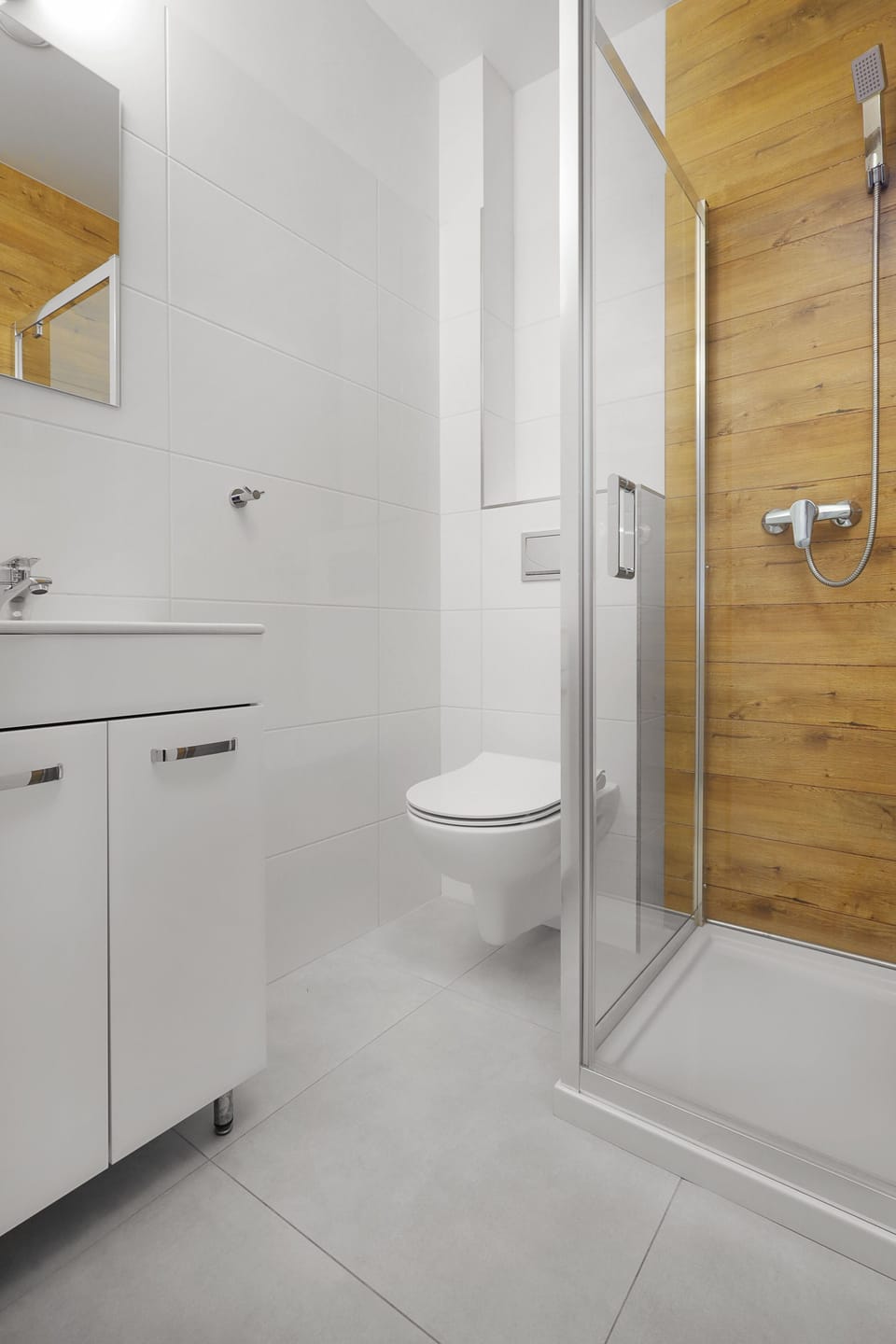Shower, hair dryer (on request), towels, soap