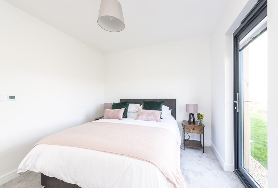 Dorset Eco Retreats, Ansty: A second double bedroom in Bramble