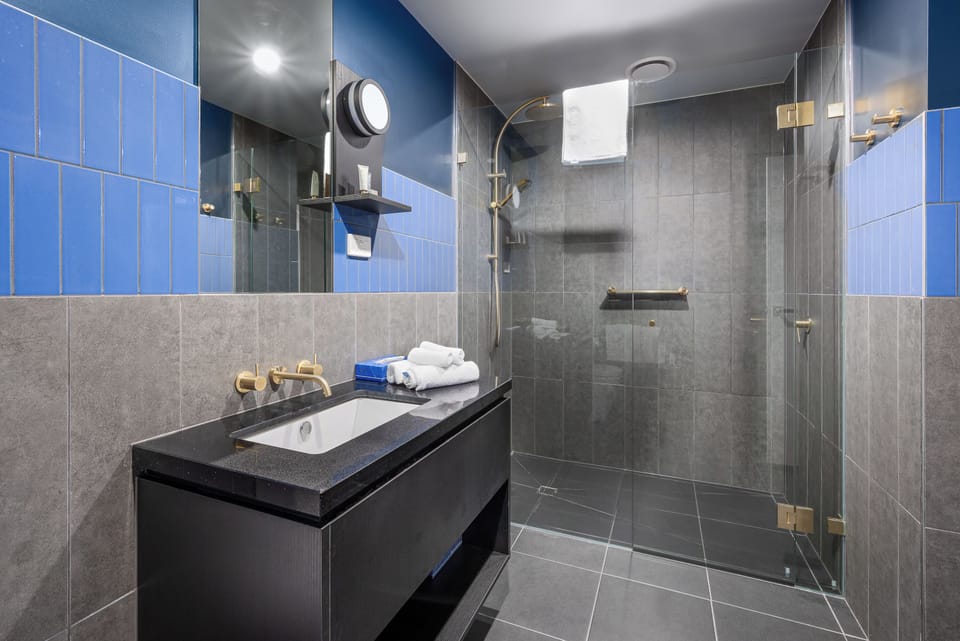 Oros Hotel and Apartments Hotel in City of Monash