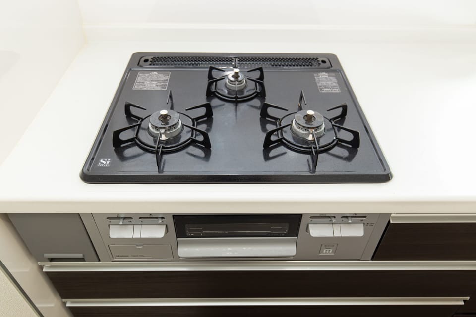 House, Non Smoking | Private kitchenette | Full-size fridge, microwave, stovetop, electric kettle