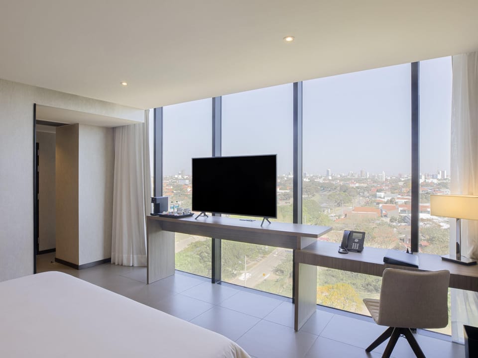 Panoramic Room, 1 King Bed (Rainforest View) | Premium bedding, down comforters, minibar, in-room safe