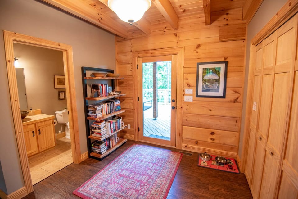 Reading nook and space for Fido...
