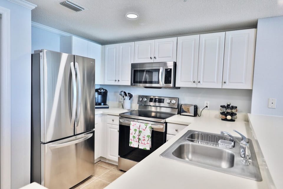 Fully stocked kitchen.