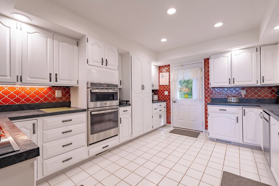 New appliances and very clean