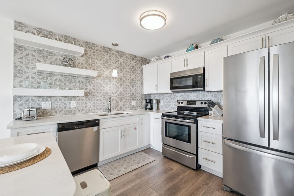 Fully Equipped Kitchen with Stainless Steel Appliances