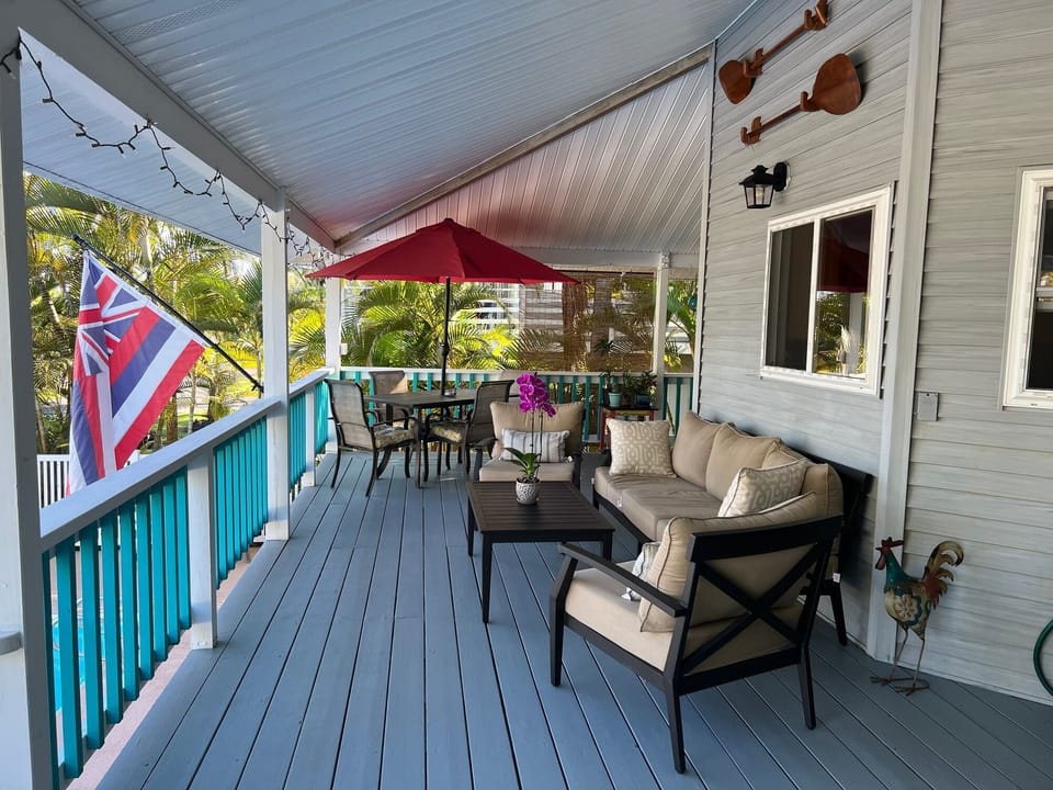 Lanai20Couch