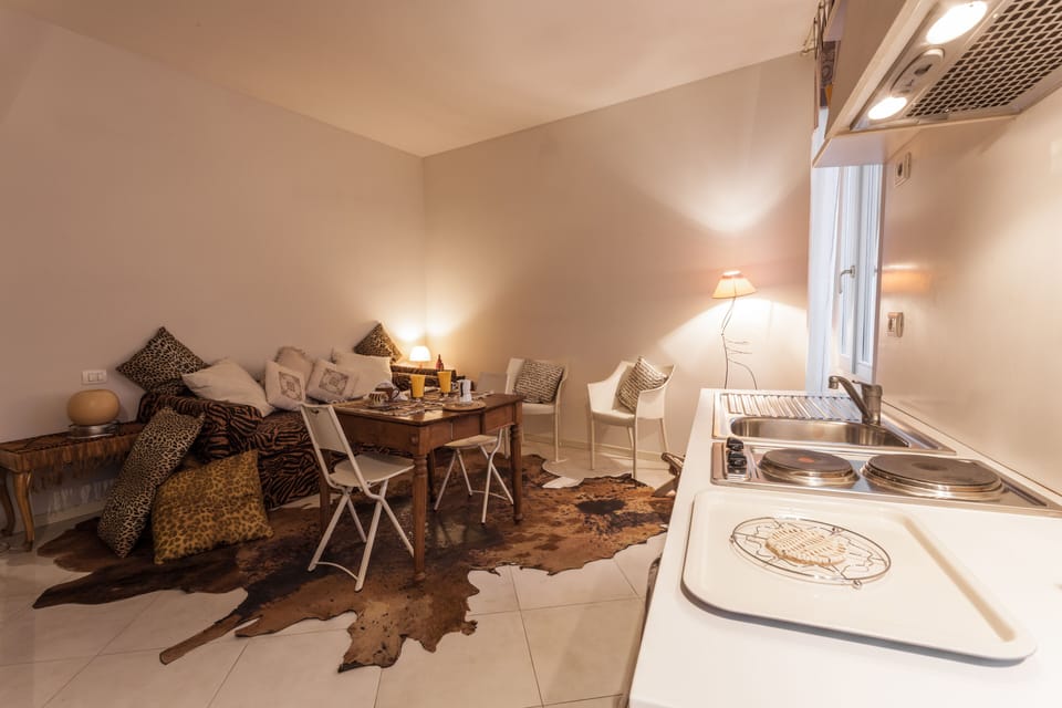 Apartment, 1 Bedroom | In-room dining