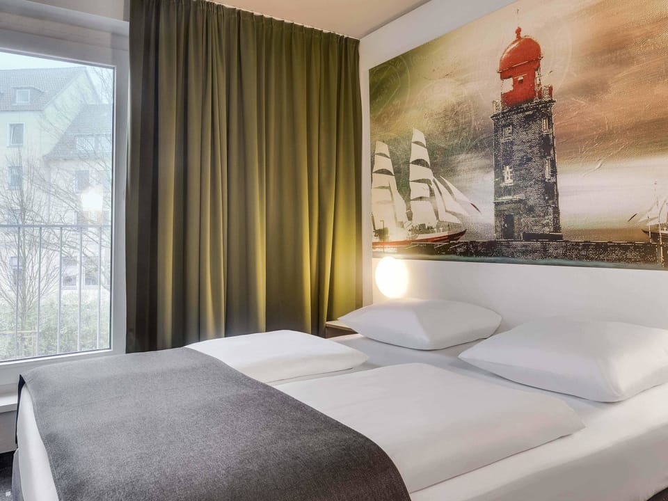 Double Room | Hypo-allergenic bedding, desk, soundproofing, free WiFi