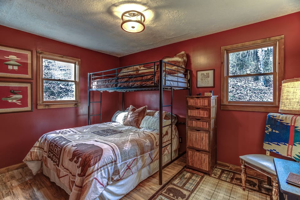 2nd Bedroom