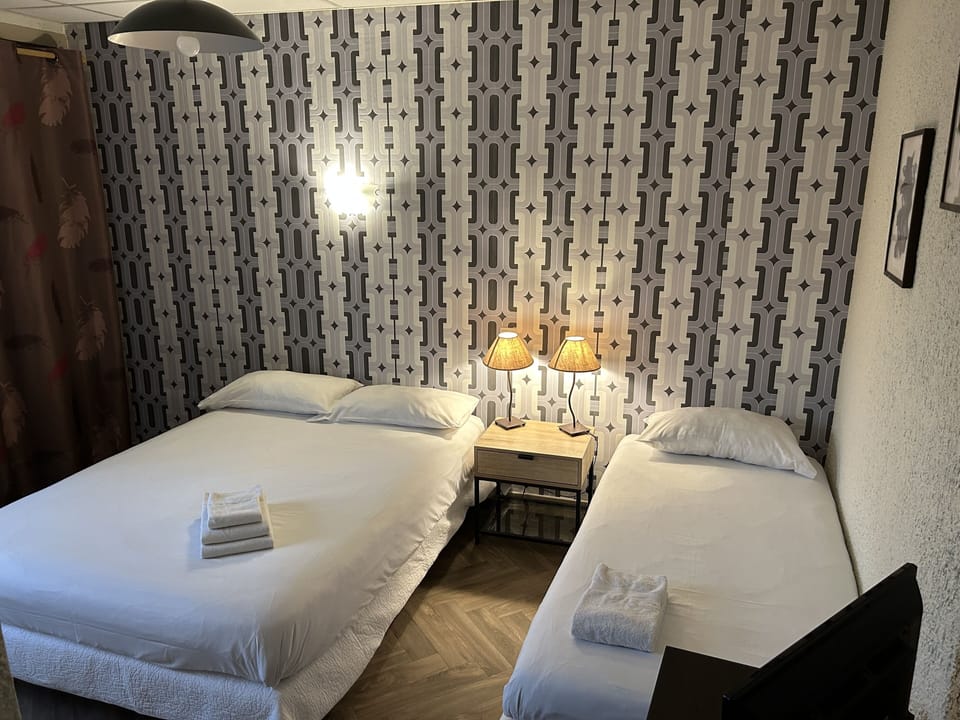 Standard Triple Room | Free WiFi, bed sheets