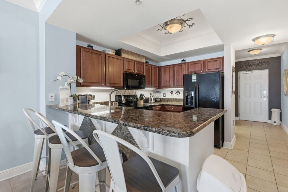 Crystal Tower 505 Kitchen Counter Seats 4