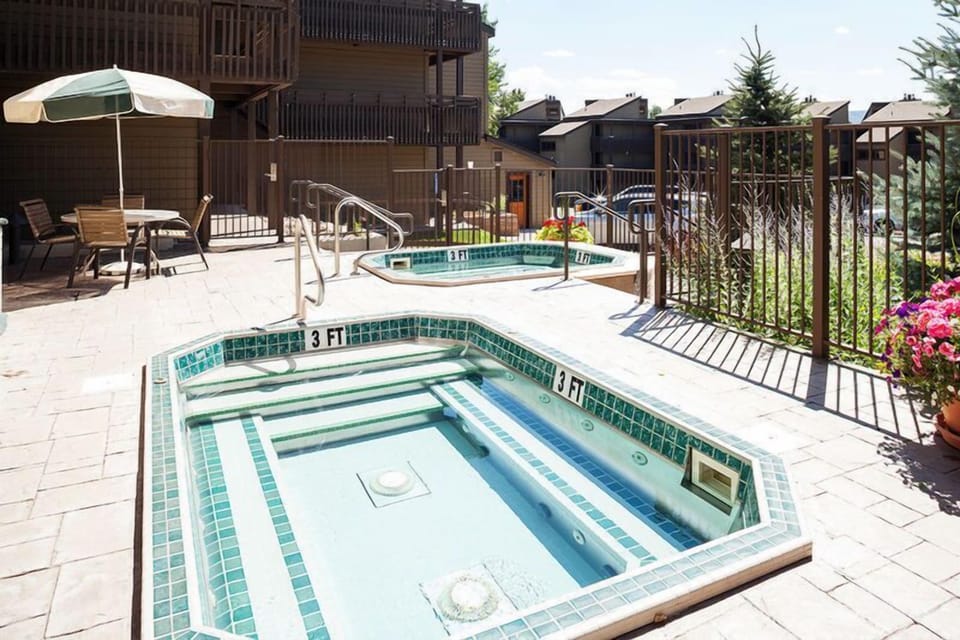 Community Hot Tubs