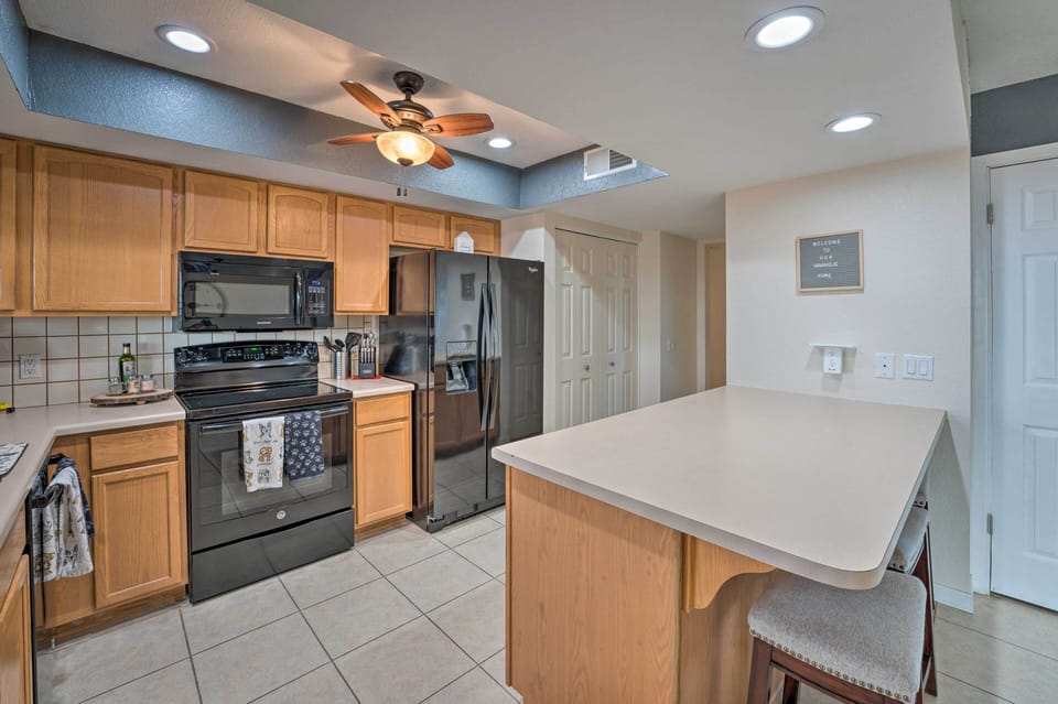Kitchen | Dishware/Flatware