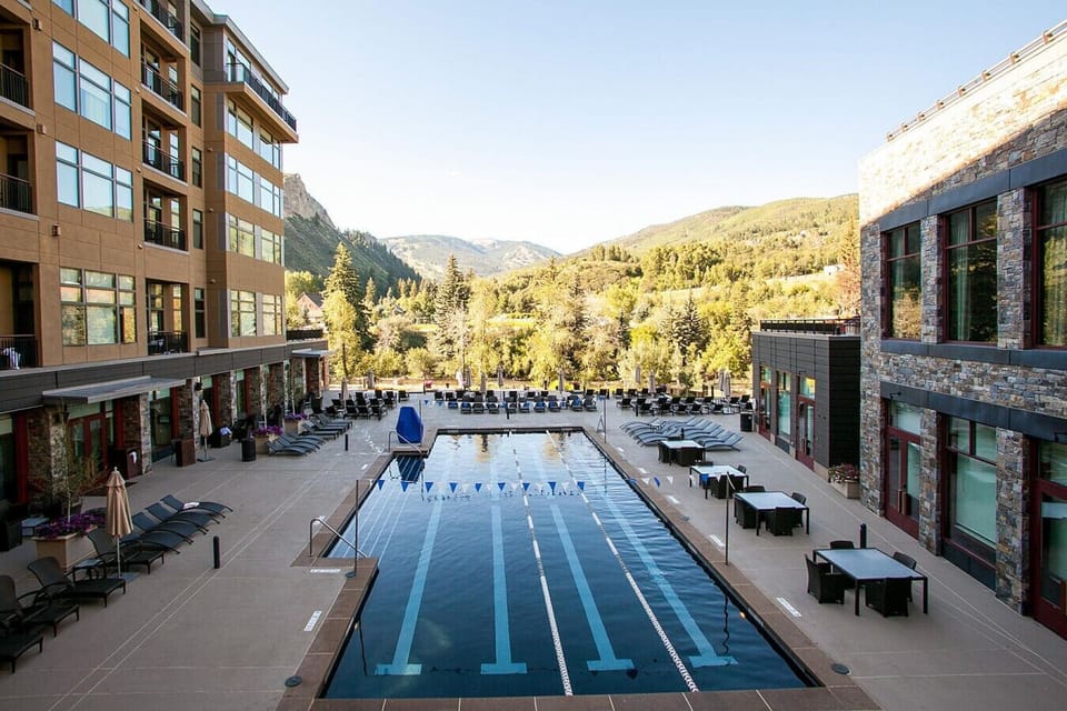 Heated outdoor saltwater pool (open year round)