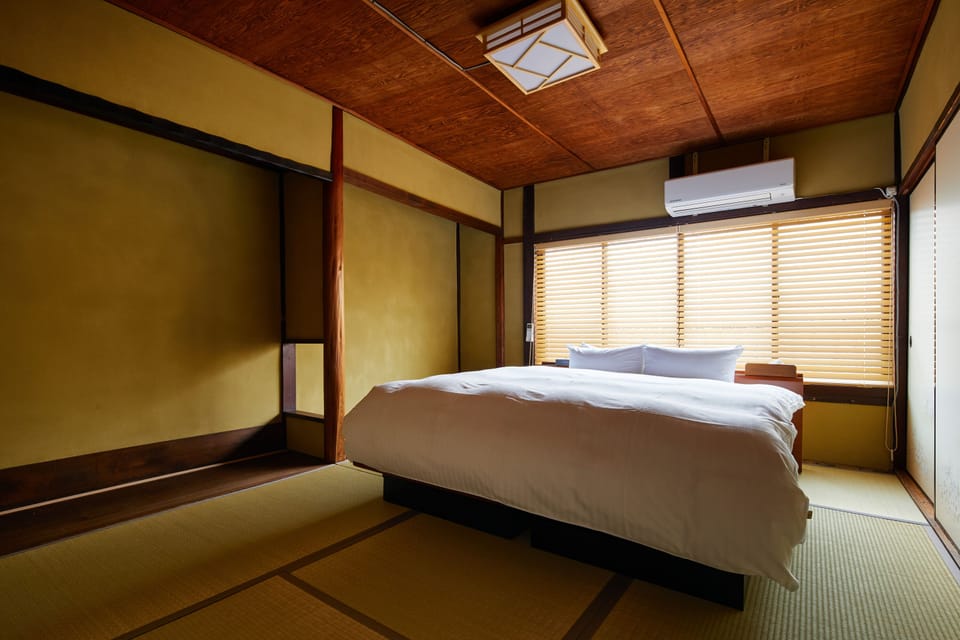 1 bedroom, down comforters, pillowtop beds, free WiFi