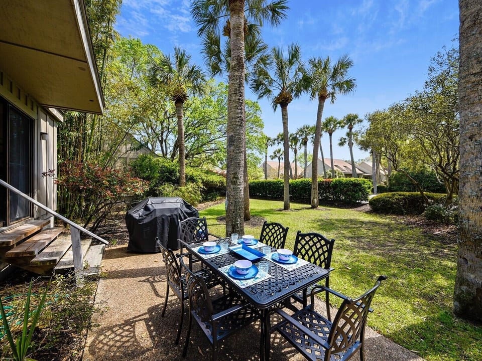 Enjoy Grilling Out on Your Private Patio at 680 Queens Grant