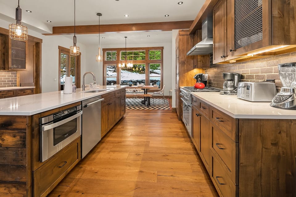 Eagle Aerie: - Well stocked kitchen with stainless appliances.