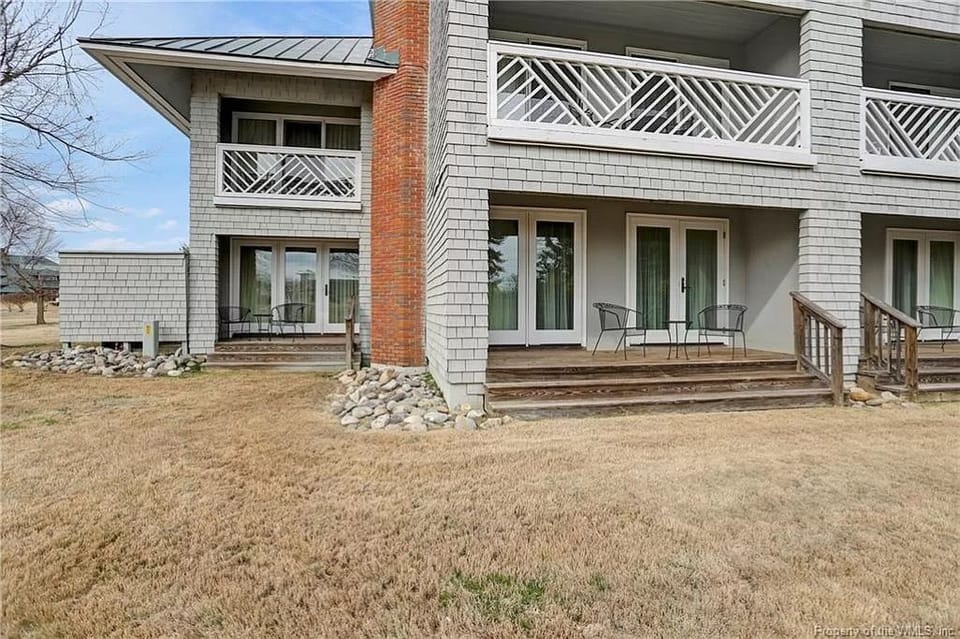 Private deck