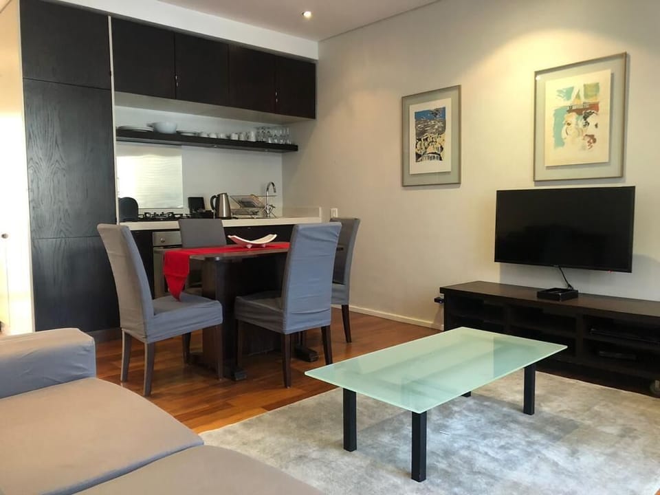 Apartment, 1 Bedroom, Smoking, Patio | Interior