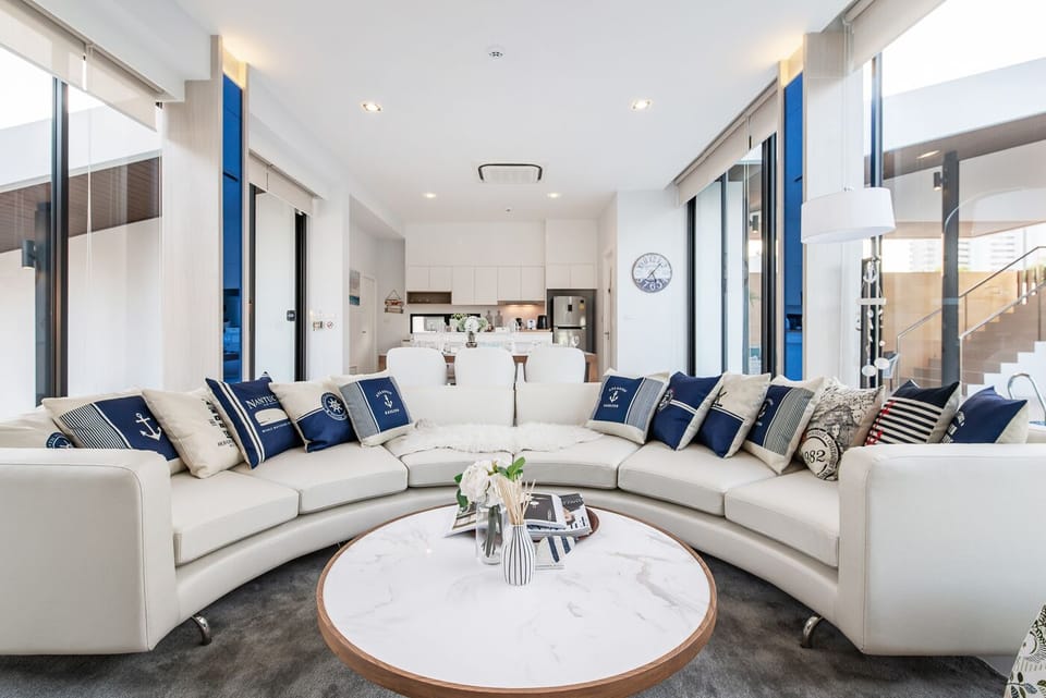 Exclusive Villa, 3 Bedrooms | Living room | TV