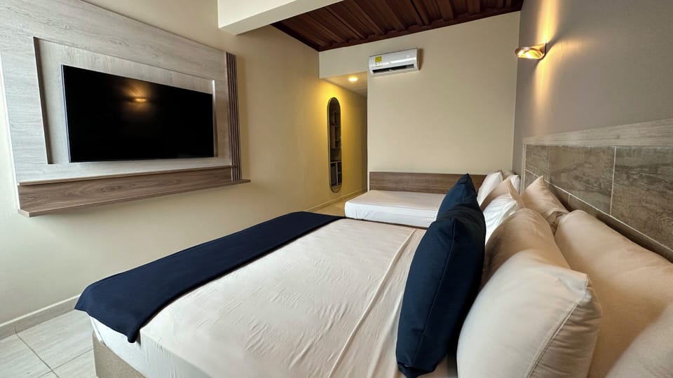 Triple Room | Bed sheets