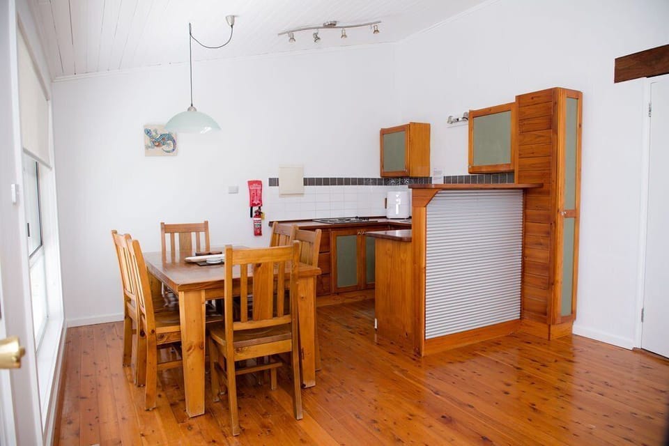 cottage kitchen 1