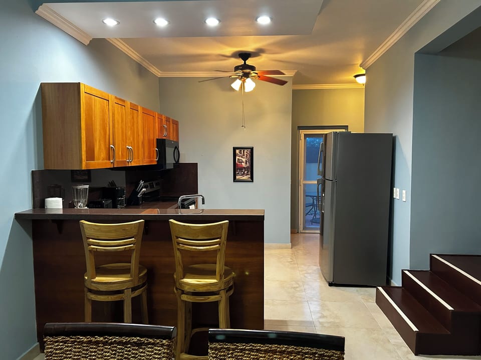 Full size kitchen