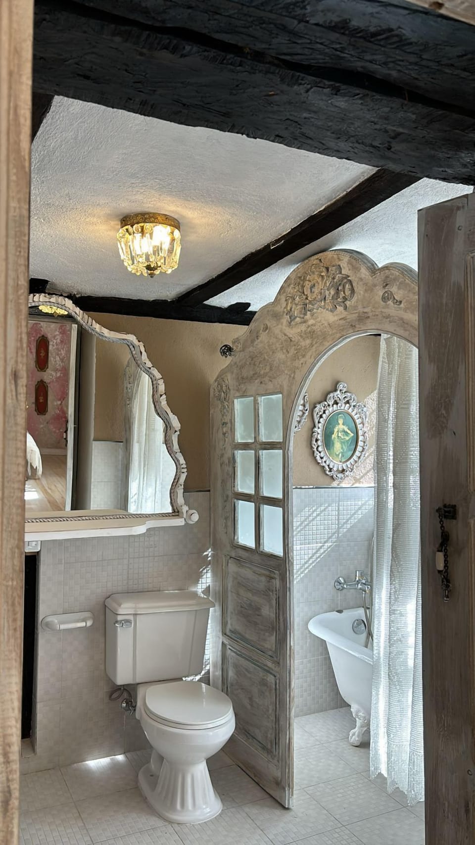 Exclusive Room | Bathroom | Hair dryer, towels, soap, shampoo