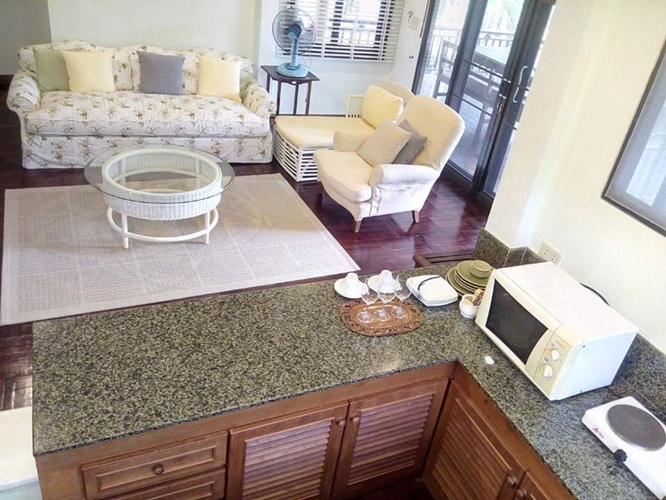 Deluxe Villa, 2 Bedrooms, Kitchen | Private kitchenette