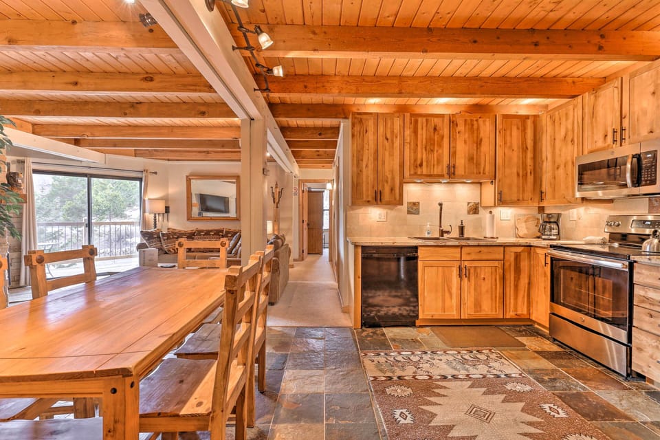 Fully Equipped Kitchen | Dishwasher | Drip Coffee Maker