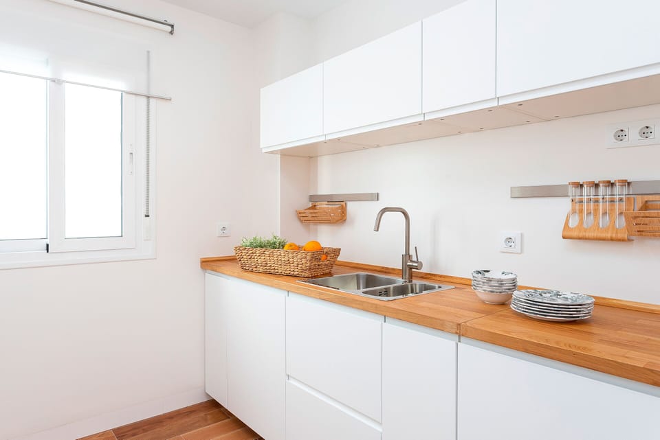 Apartment (2 Bedrooms) | Bathroom | Free toiletries, hair dryer, towels, soap