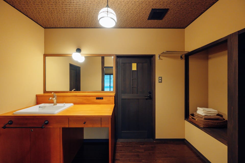 Premium Twin with Private Onsen | In-room safe, blackout drapes, WiFi (free), bed sheets