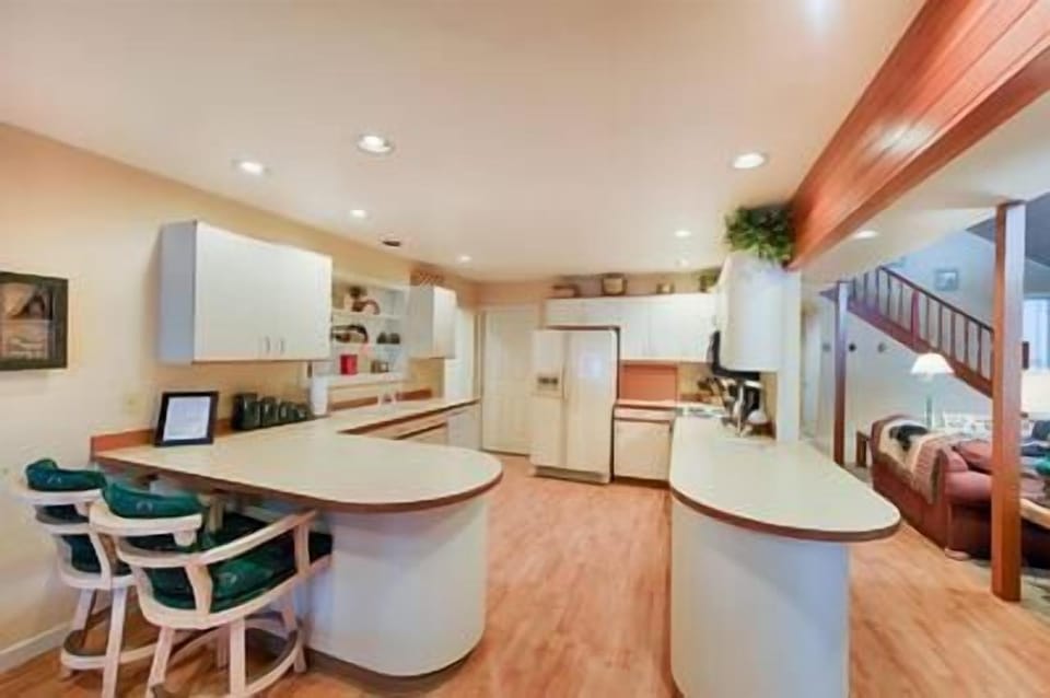 Open floor plan.
