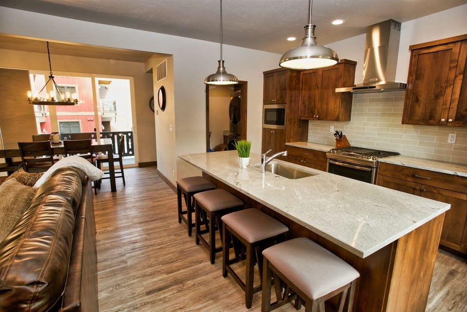 Counter seating to keep the cook company.