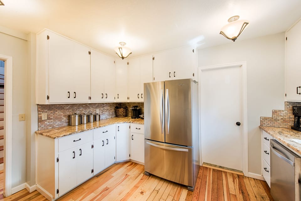 Cupboards galore. Fully equipped  kitchen.