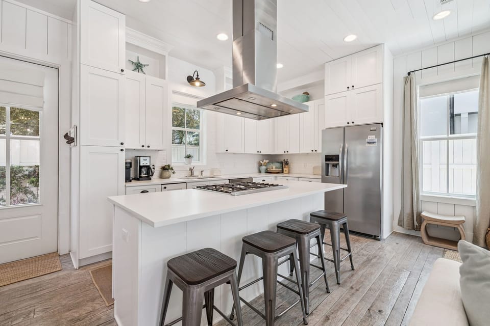 Fully Equipped Chef's Kitchen