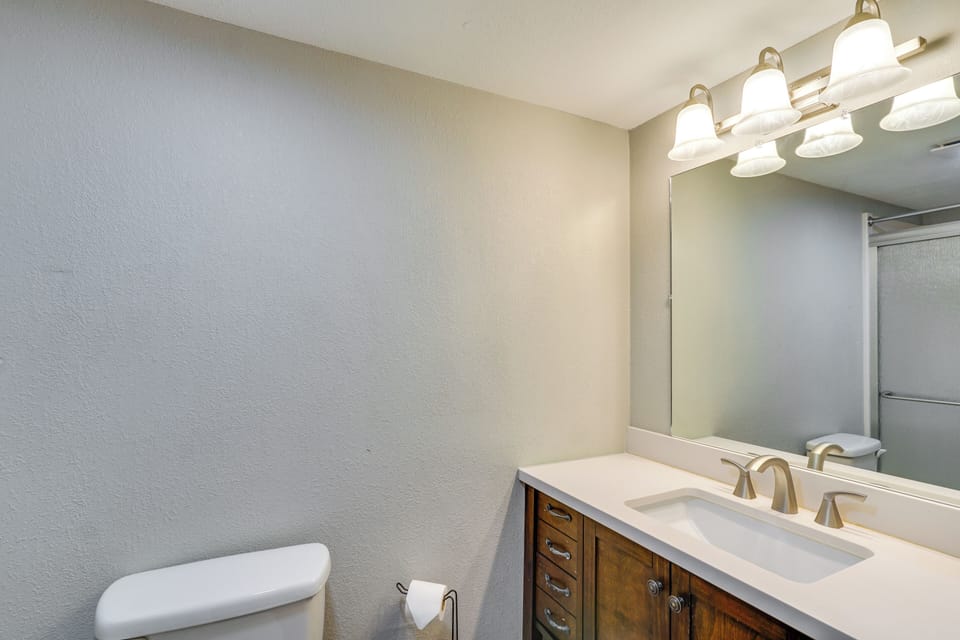 Half-Bathroom | 1st Floor