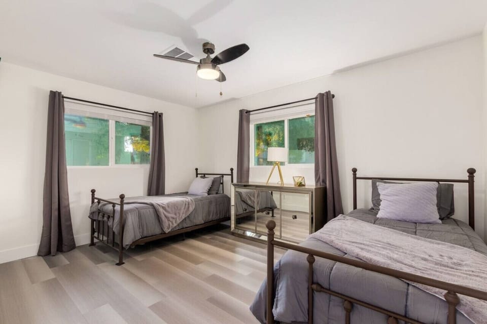 Bedroom 4, 2 Twin Beds, Shares Bathroom with Bedroom 3