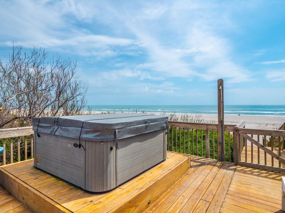 Private Hot Tub & Direct Beach Access