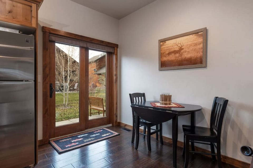 Breakfast Nook